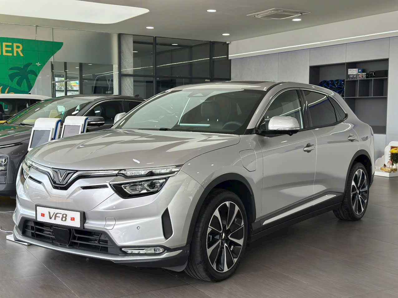 Cụm đèn LED Matrix thông minh, tự động điều chỉnh góc chiếu sáng Cụm đèn LED Matrix thông minh, tự động điều chỉnh góc chiếu sáng