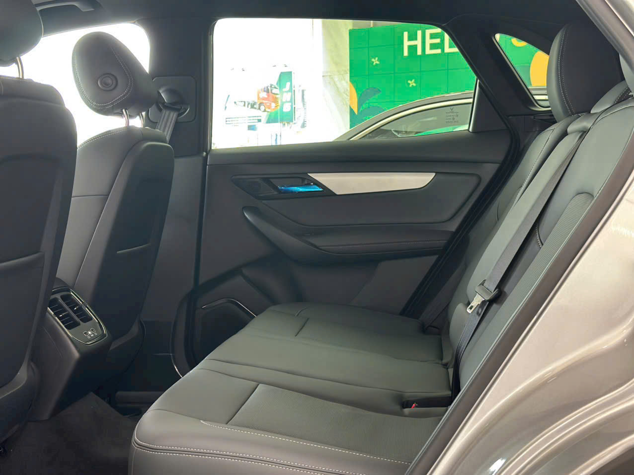 Ghế da Nappa cao cấp, chỉnh điện, sưởi & thông gió Ghế da Nappa cao cấp, chỉnh điện, sưởi & thông gió